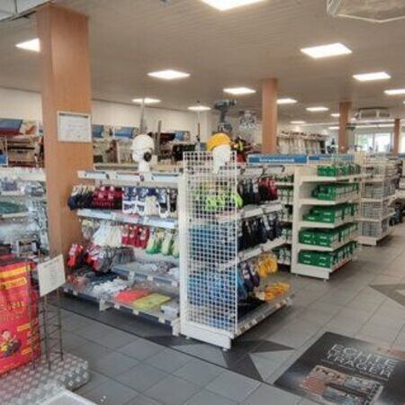 Werkzeuge und Baustoffe bei i & M – Bauzentrum Szonn Kolkwitz